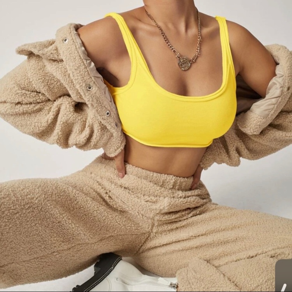 SHEIN Solid Cropped Tank Top
